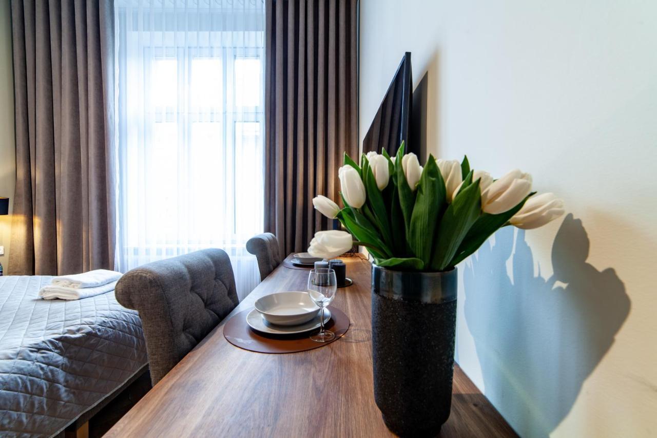 Milu Apartments Kurkowa Krakau Buitenkant foto